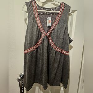 Torrid sleeveless top size 3